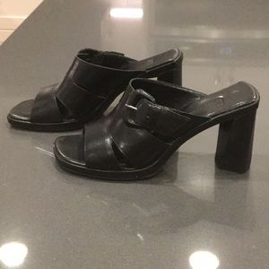 Black Enzo Angiolini Open Toe Mules/Sandals